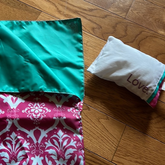 Doll sleeping bag and pillow - Picture 3 of 3